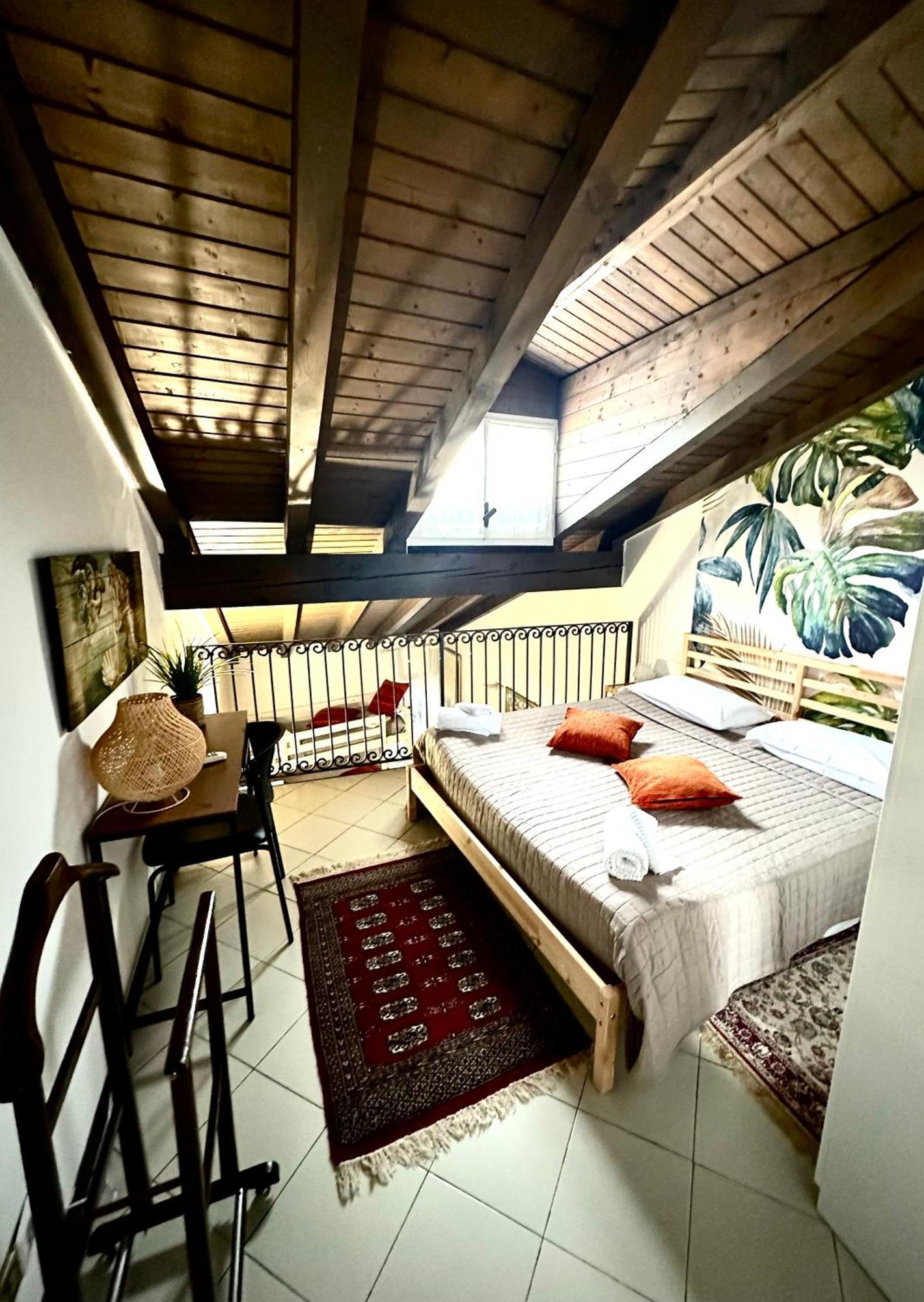 Appartement La Mansardina Di San Leonardo à Bergame Extérieur photo